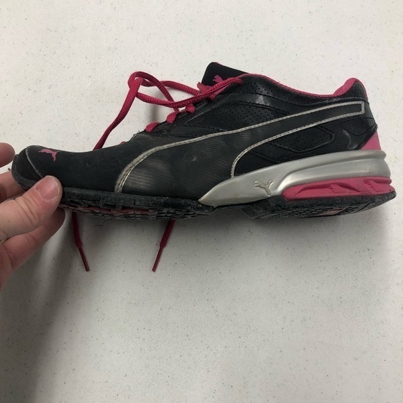 Puma Size 8.5 Women’s Athletic Shoes - Picture 4 of 11